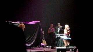 Tami Chynn - Hypnatico / To Da Floor LIVE - San Antonio