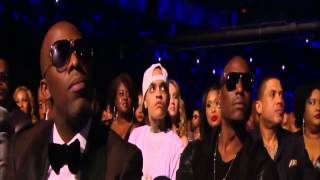 Kem & Ledisi - Love Calls  (Soul Train Awards 30/11/2014)