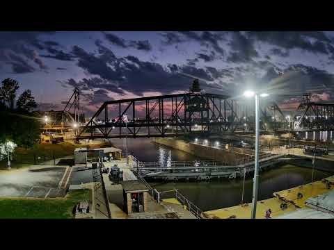 Lock and Dam 15 Mississippi live cam