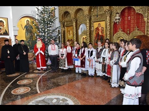 Grupuri de colindatori l-au colindat de Parintele Episcop Lucian