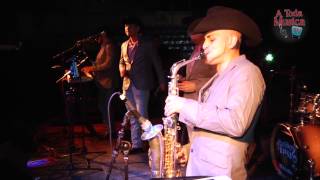 Conjunto Atardecer "Entrevista & Popurri" 12/31/2014