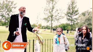 Video: Sir, we speak English. In your Bible, Christians cannot divorce - Chacha Usman vs Hecklers