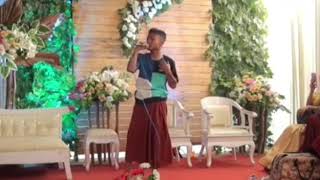 Download lagu Joget dangdut lucu Haruskah Berakhir koplo di Acara pernikahan mp3