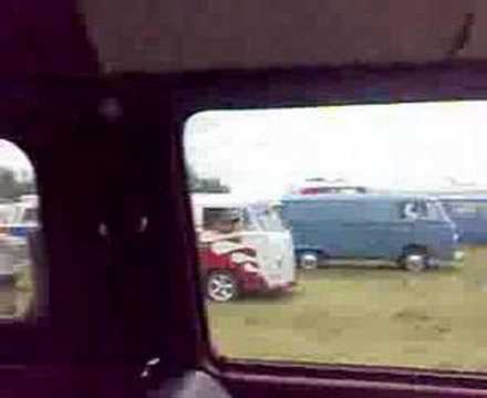 Vanfest 2007 Queue at entrance - vw t25
