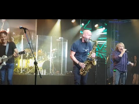 Lou Gramm - Urgent ( Foreigner ) Live 2022 80s in the Sand