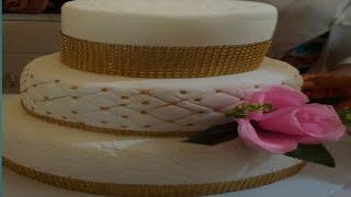 How to lay foundant on cake l school practical l cake decoration