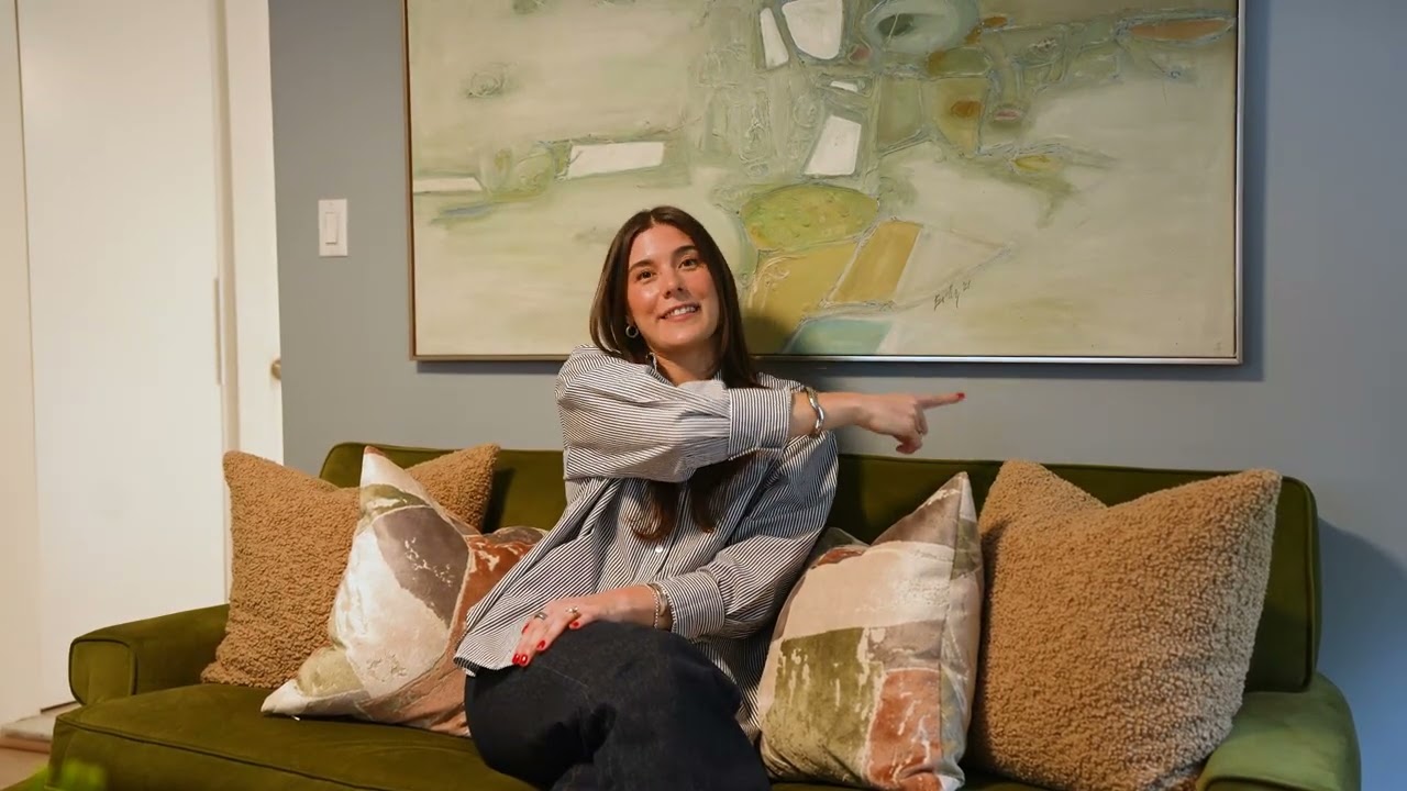 HOUSE TOUR | A Cozy 600 Sq Ft NYC Apartment with A Garden Patio