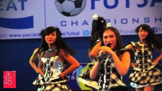 Download lagu JKT48 - 'Musim Panas Sounds Good!' at Grand Final Pocari Sweat Futsal 2013 mp3