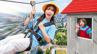 小学生がママにバレずに家出！？ターザンロープで家出できる？ママとケンカしちゃった...怒ってばかりのママなんて嫌い！ロープに捕まってビューンと空を飛べるかなぁ？【寸劇】