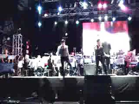 one vision by queen sung by mig ayesa and ricardo afonso