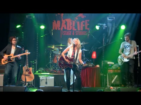 Karen Waldrup - The Best (Tina Turner LIVE Cover)