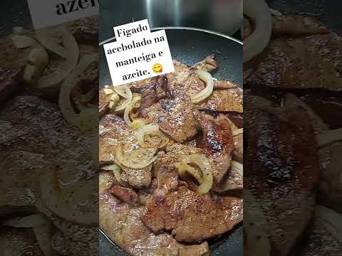 Fígado acebolado na manteiga e azeite. #receita# fígado #comida