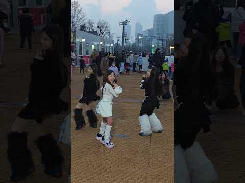 누가 누가 더 이쁘나?나이뽀 챌린지ㅋㅋ#크림서현 #크림서현의랜덤댄스 #준스이 #킹받아 #핫이슈떡볶이 #라이키스튜디오 #제이키즈 #소상공인연합회 #부천시 #댄스 #랜덤댄스 #랜플