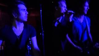 Wake Up - Eleven Past One