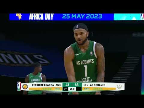 Chris Crawford @clutchcrawford23 was in his bag this season for @asdouanesbasket in the @thebal