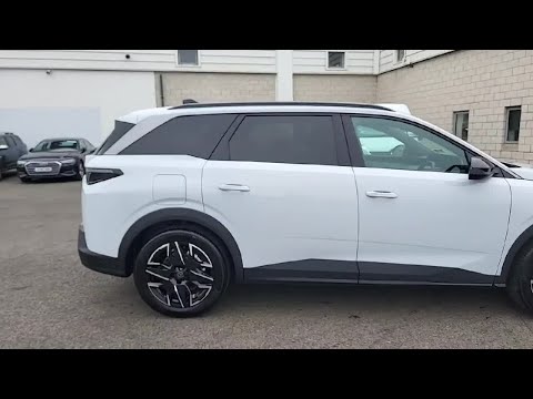 Peugeot 5008 ALLURE MHEV 136 BHP  Demonstration Mo - Image 2