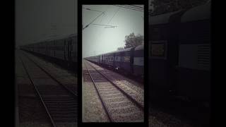 preview picture of video 'Indian Railways 12645 Superfast Millenium Express Ernakulam Hazrat Nizamuddin'