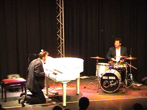 Boogie Woogie Feelings - Nico Brina (drums: Charlie Weibel)