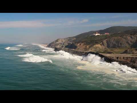 Surf na Figueira da Foz: a direita mais longa da Europa