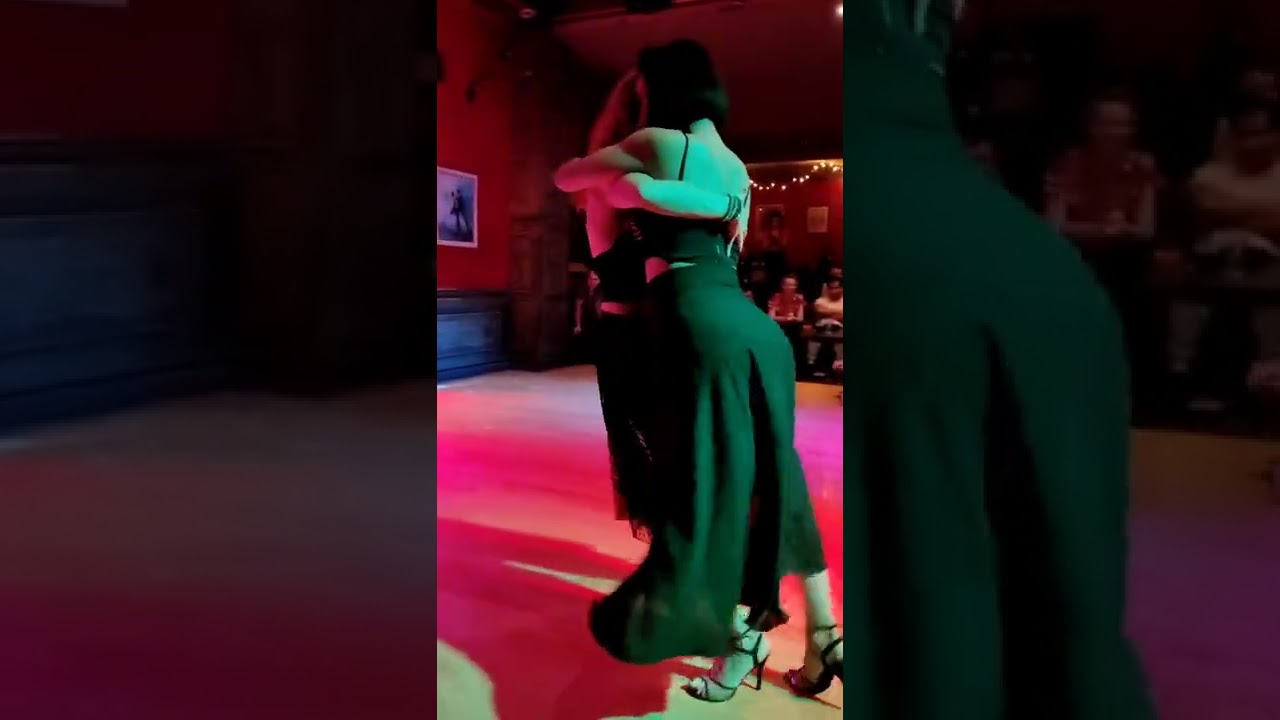Roxane Camargo y Lily Chenlo. De antaño (D'Arienzo-Echagüe) Milonga Muy lunes 27jun22