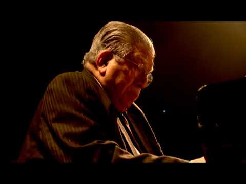 Ángel Parra Trío + Valentín Trujillo / Dulce Compañía (DVD) / 10. Valentín Trujillo solo