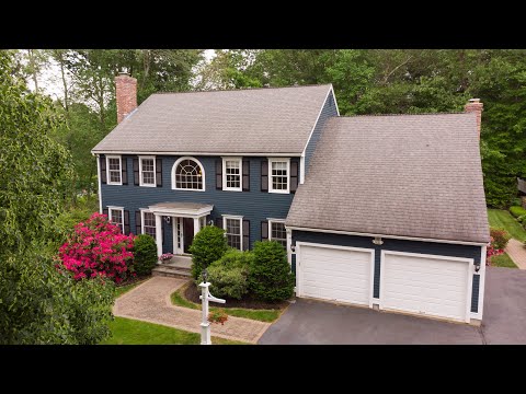 37 Buehler Road, Bedford MA - Perfectly Situated Colonial