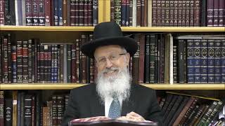 הגאון הרב אברהם יוסף שליט"א האם יהיה מותר להסיר את הפמוטים מהשולחן בשבת (הרב אברהם יוסף) - התמונה מוצגת ישירות מתוך אתר האינטרנט יוטיוב. זכויות היוצרים בתמונה שייכות ליוצרה. קישור קרדיט למקור התוכן נמצא בתוך דף הסרטון