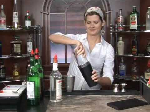 How to Make the Trinity Cocktail Mixed Drink