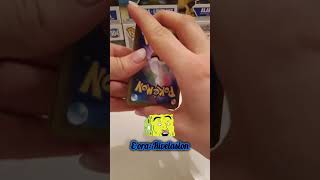 Insegno alla mia ragazza a sbustare PACCHETTI POKEMON GIAPPONESI! Glory of Team Rocket! #pokemon