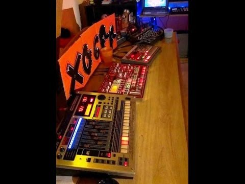 ATaké  XC6FF - live Analogique - Oct 2013 - Halloween Session -