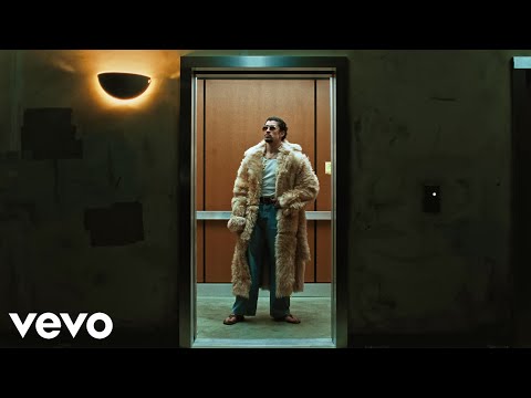 Feid, Bad Bunny, Quevedo - Haciendo El Amor Con Otra (Video Oficial)