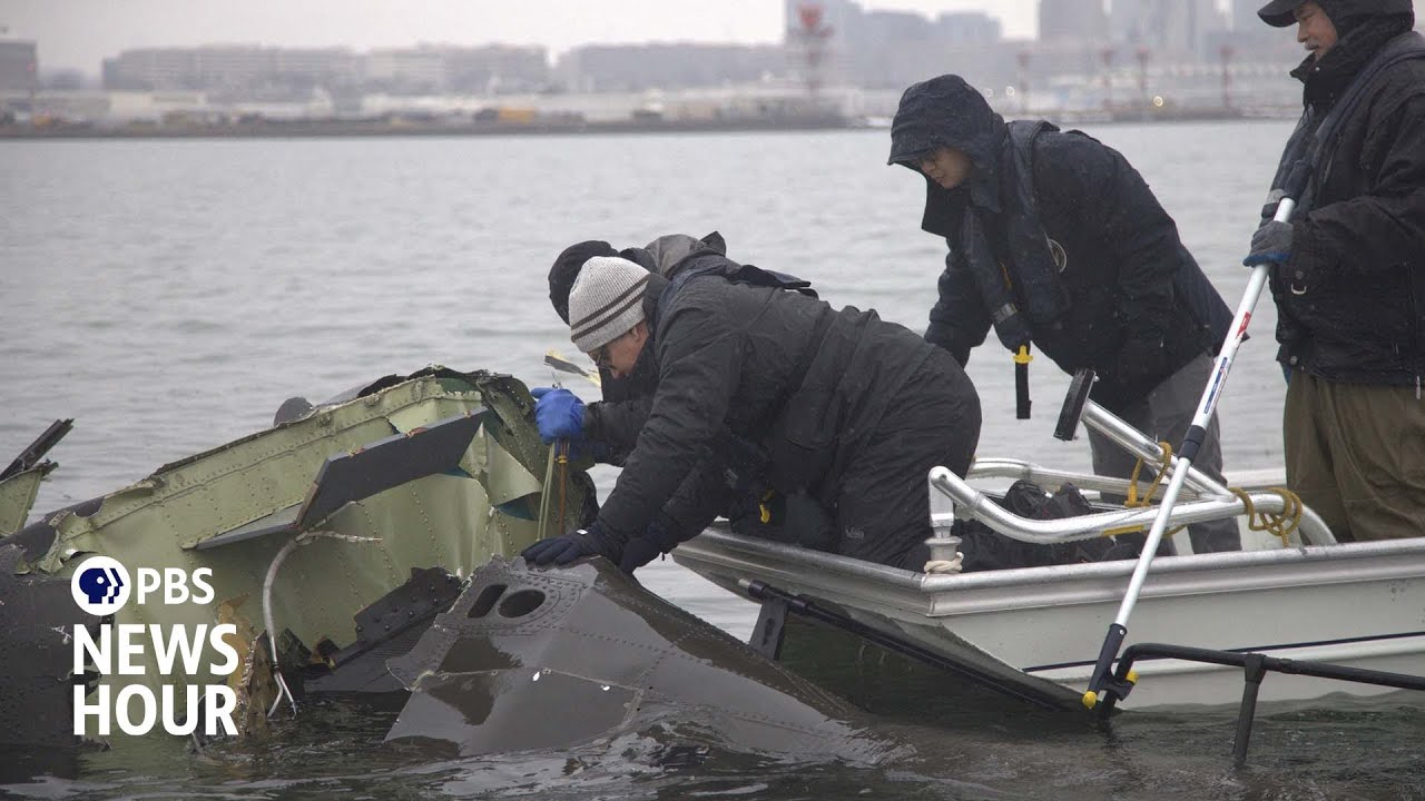 News Wrap: Black Hawk crew may have missed key instruction before DC collision, NTSB says