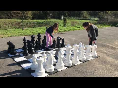 Vidéo du jeu d’échecs géant