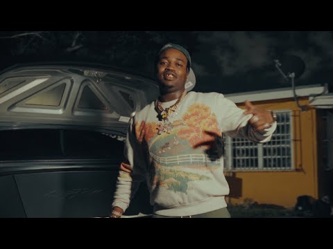 Wizz Havinn - Chicken Phone (Official Music Video)
