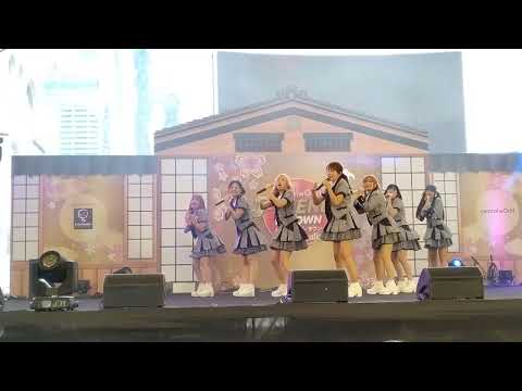 PYT48 @ J-Trends In Town "Love Celebration" - Central World【4K】