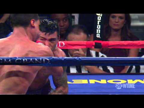 Lucas Matthysse schlägt Danny Garcias Mundschutz K.O. | SHOWTIME Boxing