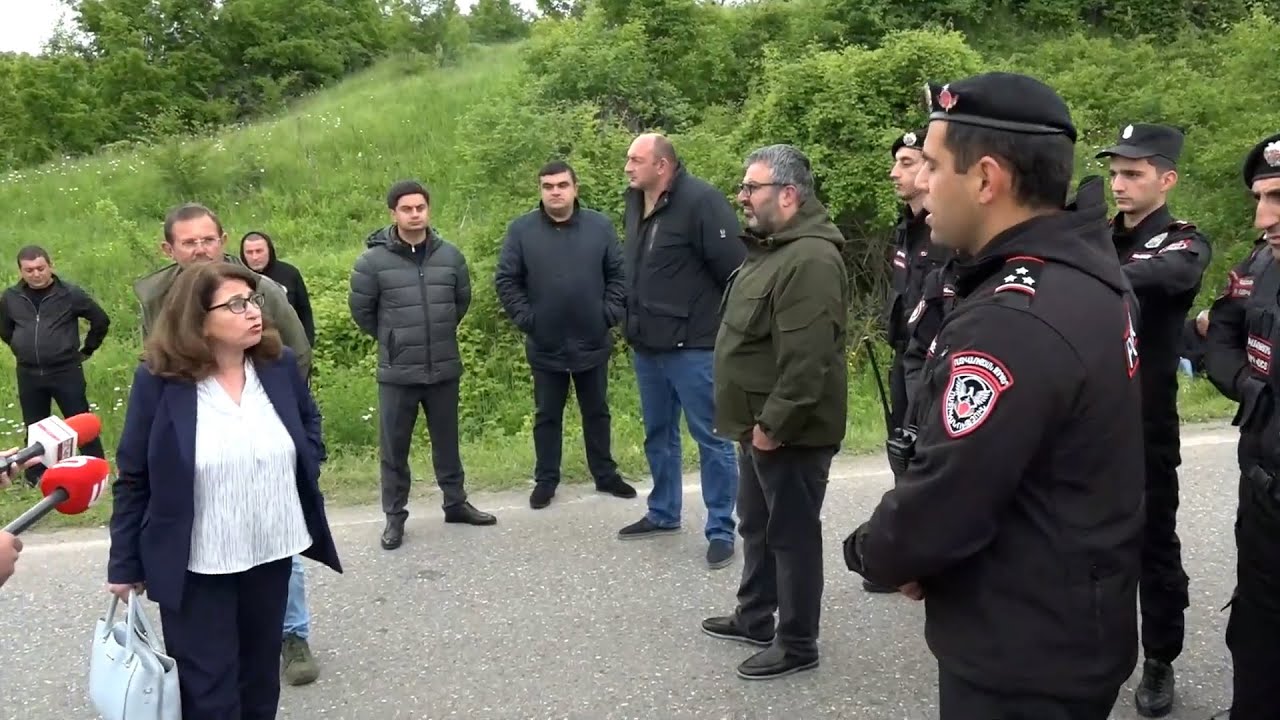 «Հերոսաբար կանգնեք, որ թուրքը մտնի մեր հող», «Միշտ ենք հերոսաբար կանգնել». բերետավորը՝ պատգամավորին