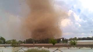 preview picture of video 'Tornado en Tangancícuaro, Mich. HD'