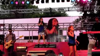 Miranda Cosgrove - &quot;Leave It All To Me&quot; - Live (HD) 2011 - Binghamton, NY