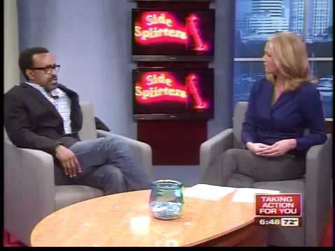 SNL alum Tim Meadows performs at Side Splitters