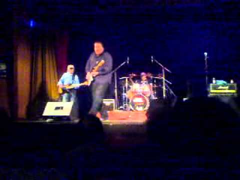 Danny Bryant's Red Eye Band @ Narodni dum, Usti nad Labem, 2011/02/03 #3