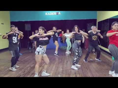 SARRA PROS BANDIDOS / FIT DANCE