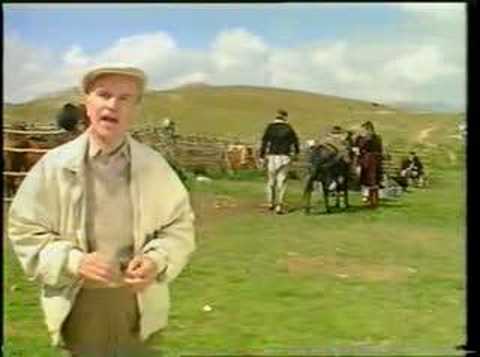 Aleksandar Sarievski - Kinisa Moma Na Voda - Macedonian Song