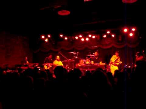 Pattern is Movement with the Roots - "How Does it Feel" Brooklyn Bowl