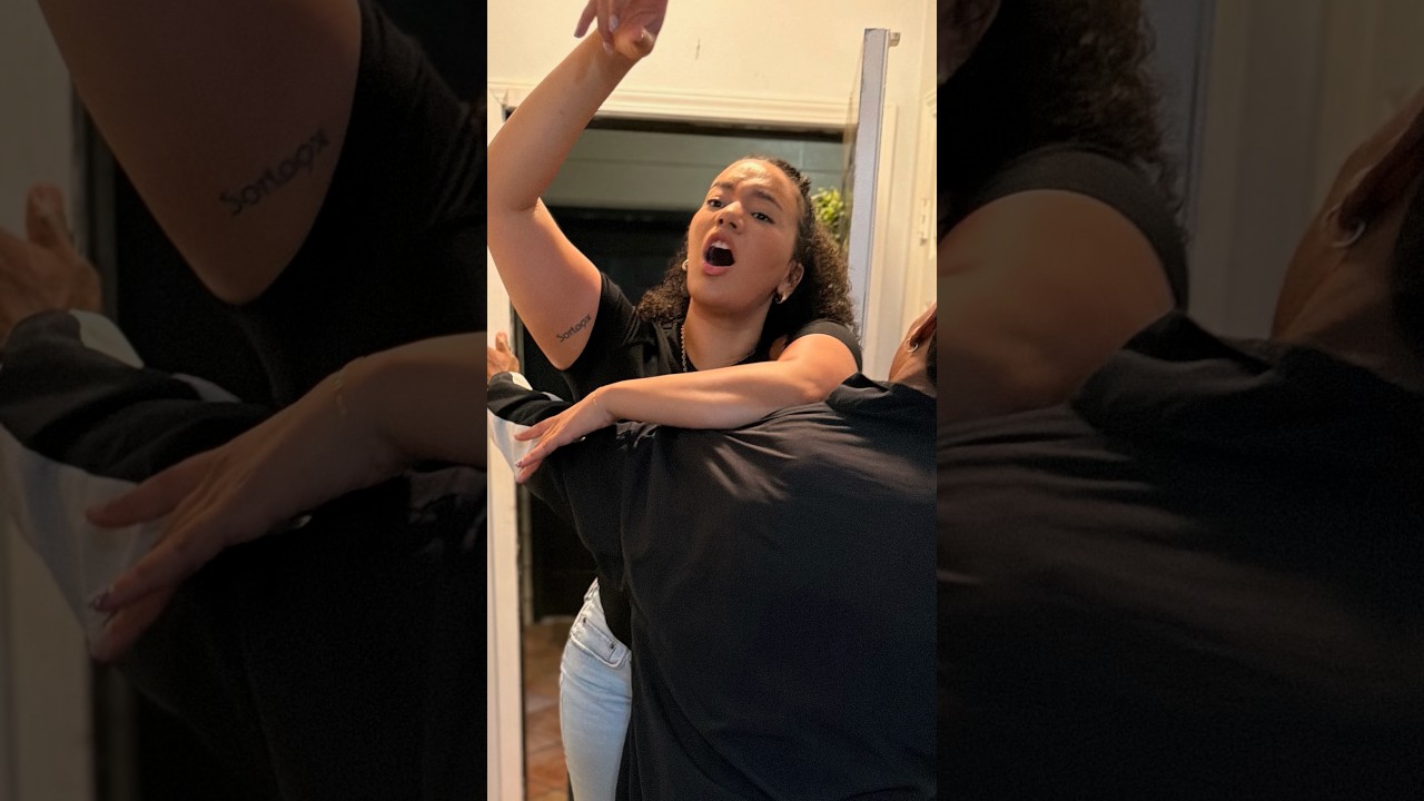 When Sydney pulls up on Genesiz ready to THROW HANDS!