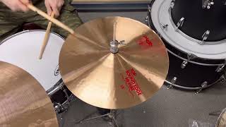 Video thumbnail for Paiste 2002 14" Sound Edge Hi Hat Cymbals 936g 1048g by Hawthorne Drum Shop