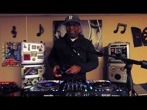 DJ Shorty B Reviews the DJ Plug's/DJ Henray Customs "Slip Blades" Slip Mats for the Rane Performer.