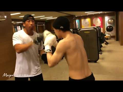 #Lay #Exo #Zhangyixing #Boxing #abs
