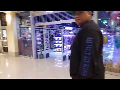Centro Comercial Agana com The Calvo's