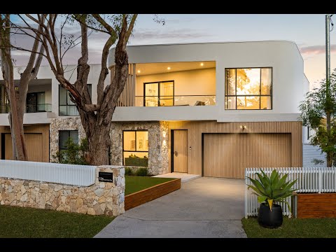 12B Oleander Parade, Caringbah South, NSW 2229, 4房, 3浴, 公寓
